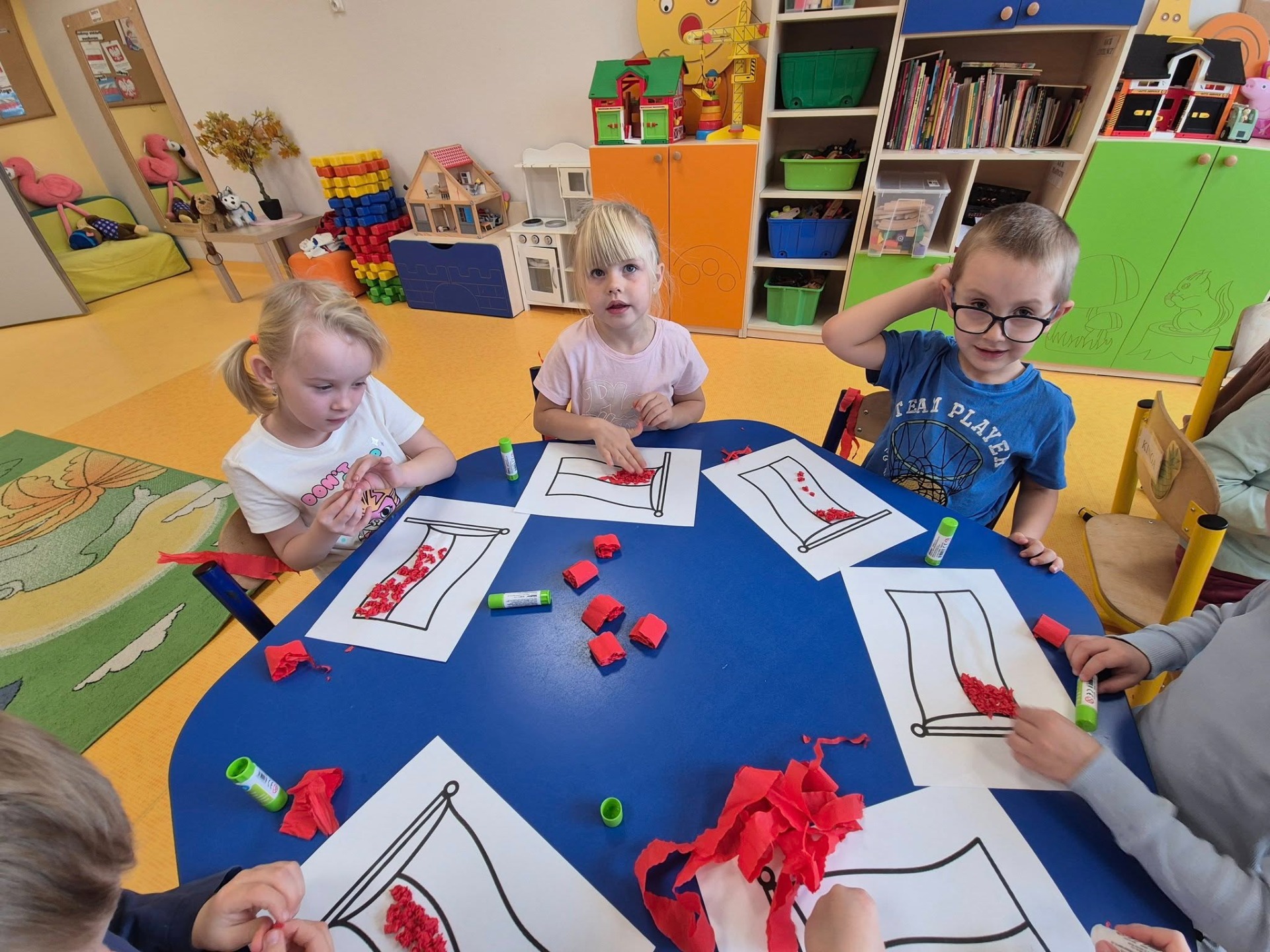 Tutaj powinien być opis obrazka