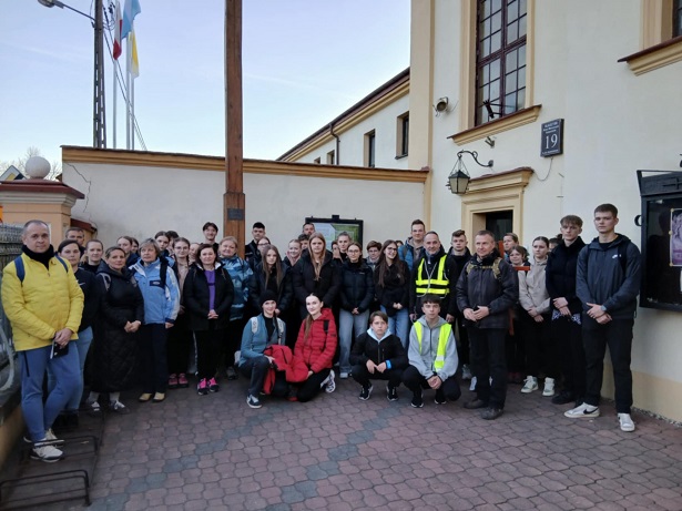 Tutaj powinien być opis obrazka