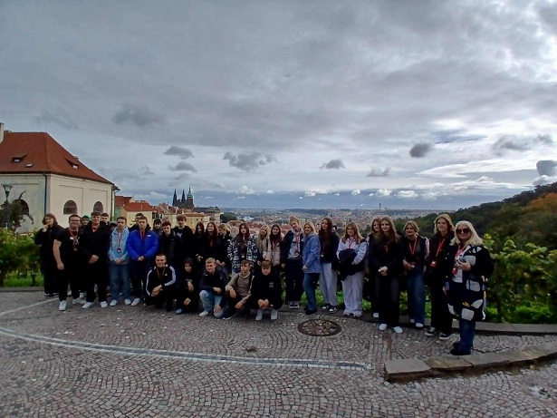 Tutaj powinien być opis obrazka