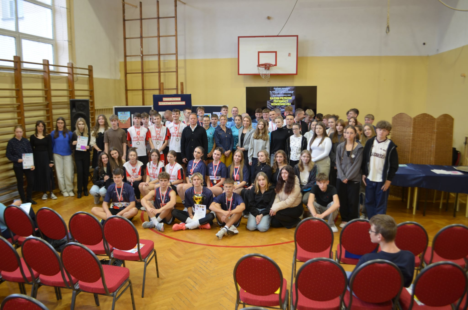 Tutaj powinien być opis obrazka