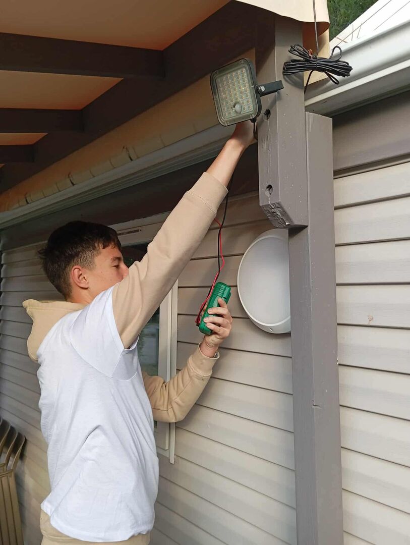 580676619_795394800126419_5751907260587111775_n.jpg [1542x2048]