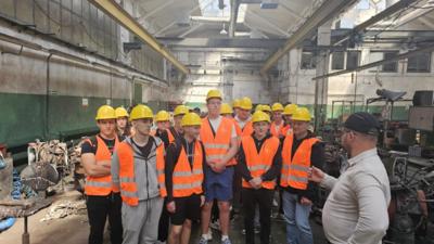 Uczniowie klas 4AT (mechanicy) oraz 3AT (elektrycy) na wycieczce w Tramwajach Warszawskich