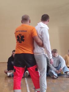 Ratuję życie – warsztaty dla uczniów w ZS CKP 8