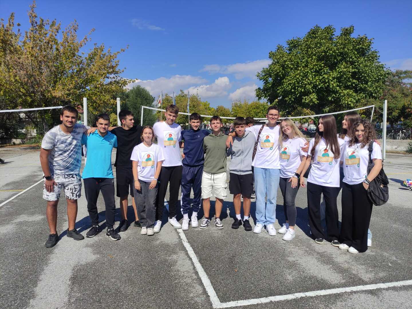 555812693_741543102221862_1006775755121786782_n.jpg [1600x1201]