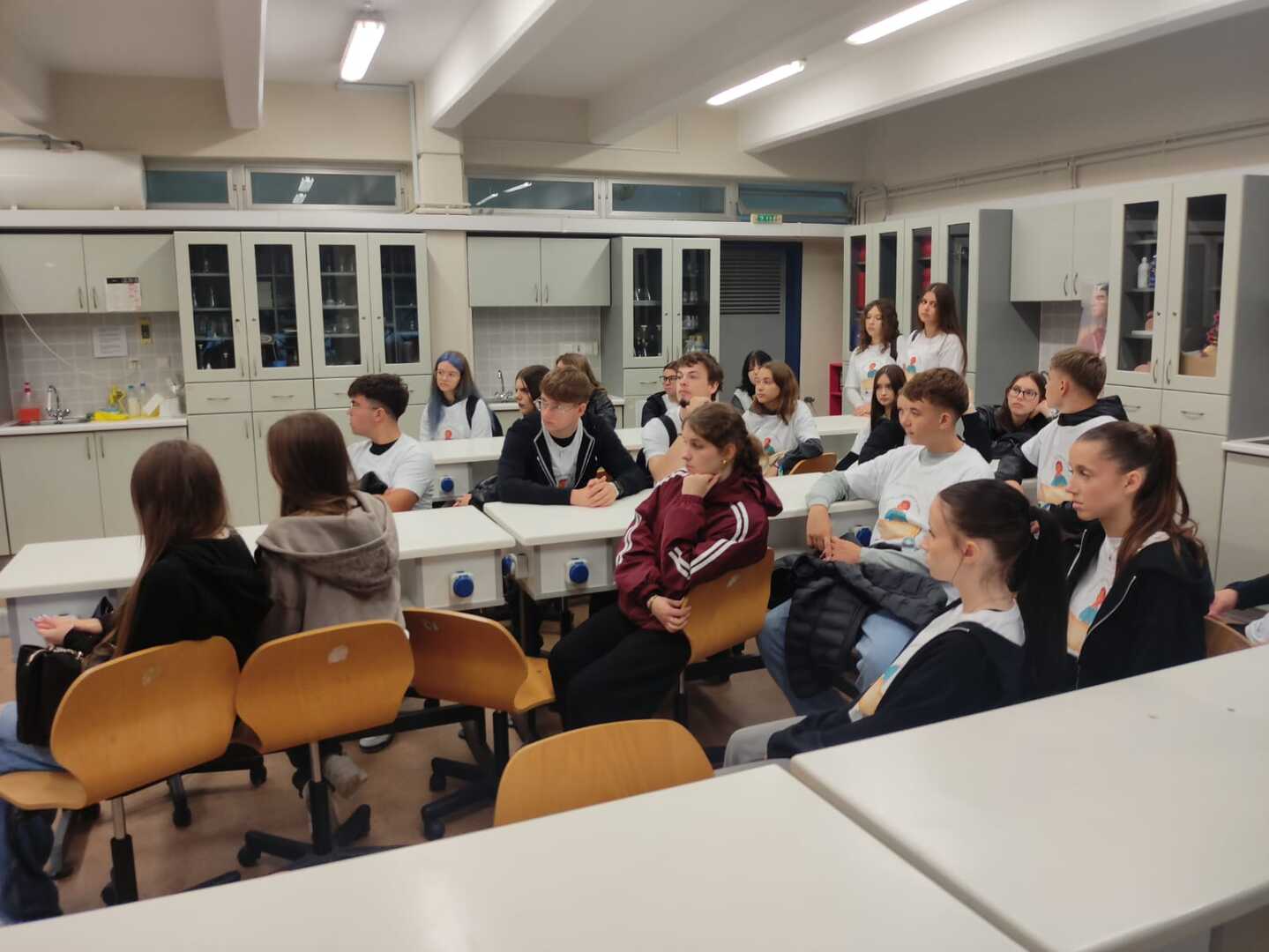 556339433_743940728648766_5581899726144507564_n.jpg [1600x1201]