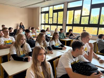 Uczniowie Iwaszkiewicza podczas pobytu w ramach Erasmus+ we Francji