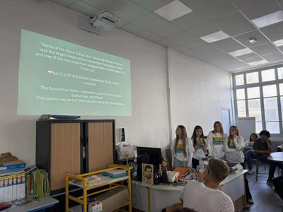 Uczniowie Iwaszkiewicza podczas pobytu w ramach Erasmus+ we Francji