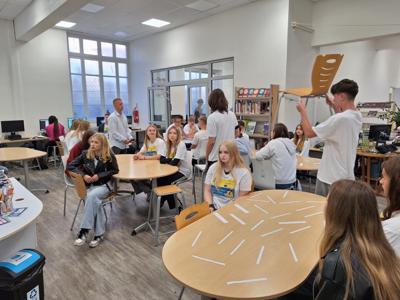 Uczniowie Iwaszkiewicza podczas pobytu w ramach Erasmus+ we Francji