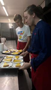 Zdjęcia naszych uczniów z pobytu we Francji