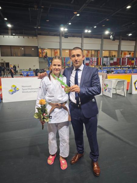 Julia Błaszczyk ze złotym medalem Pucharu Europy