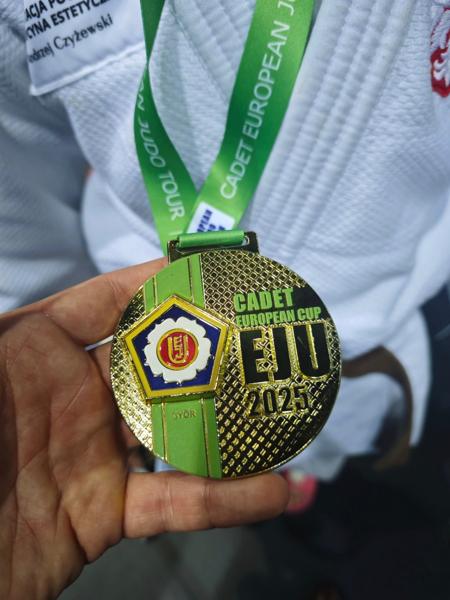 Złoty medal który zdobyła nasza uczennica