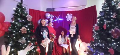 zdjęcie z pracami nagrodzonymi w konkursie plastycznym