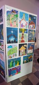 zdjęcie z pracami nagrodzonymi w konkursie plastycznym