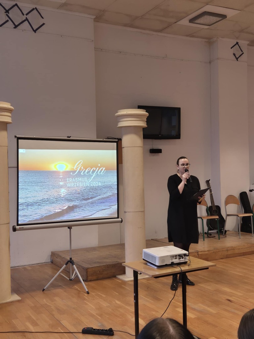 483488125_639234382087454_2486887656113832280_n.jpg [1536x2048]