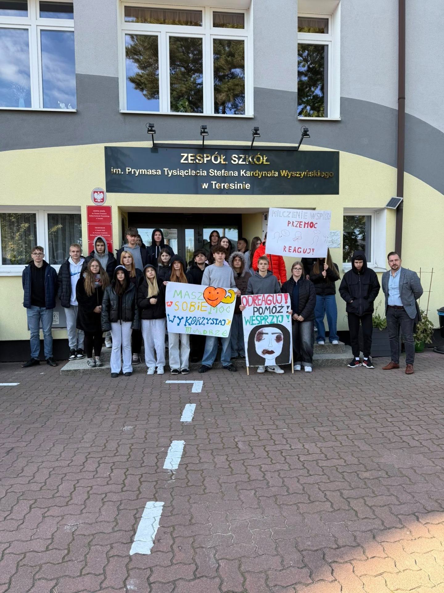 Tutaj powinien być opis obrazka