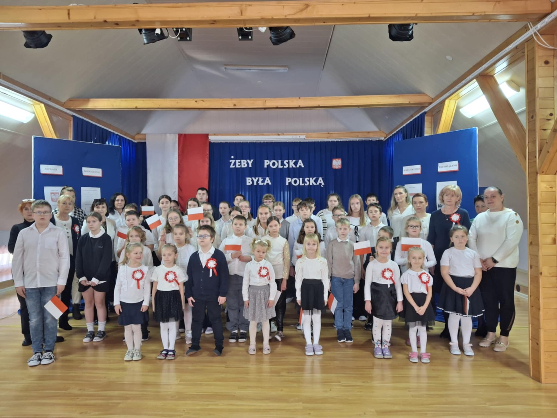 „Szkoła do hymnu” i gminne obchody Święta Niepodległości