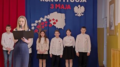 Pani Dyrektor rozpoczyna uroczystość 
