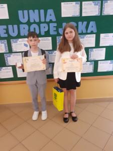 Alicja i Michał z klasy III, uczestnicy Gminnego Konkursu Ortograficznego i Matematycznego