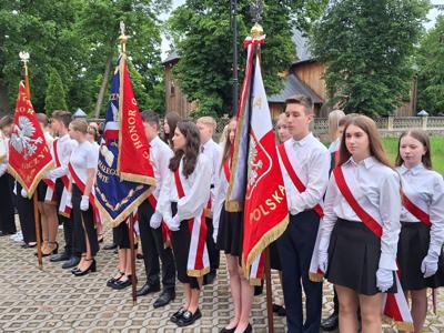 Poczet sztandarowy naszej szkoły podczas uroczystości