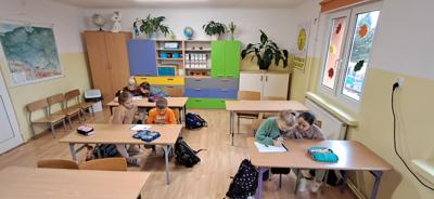 Uczniowie klasy III karty pracy