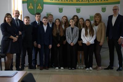 Młodzieżowa Rada Gminy Rząśnik z przedstawicielami władz gminy