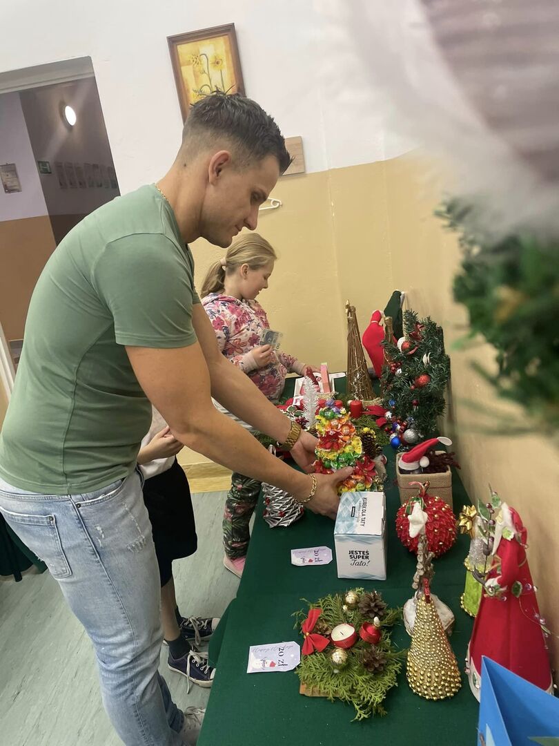 Tutaj powinien być opis