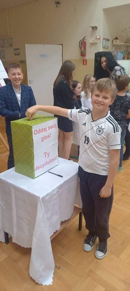 Uczniowie SP Leszno