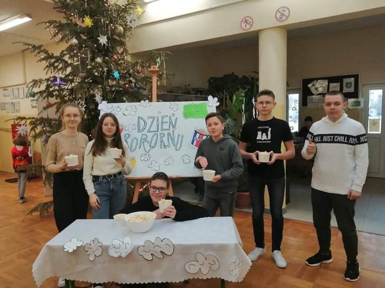 Uczniowie SP Leszno