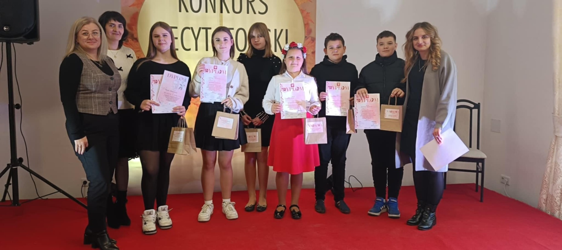Uczniowie SP Leszno
