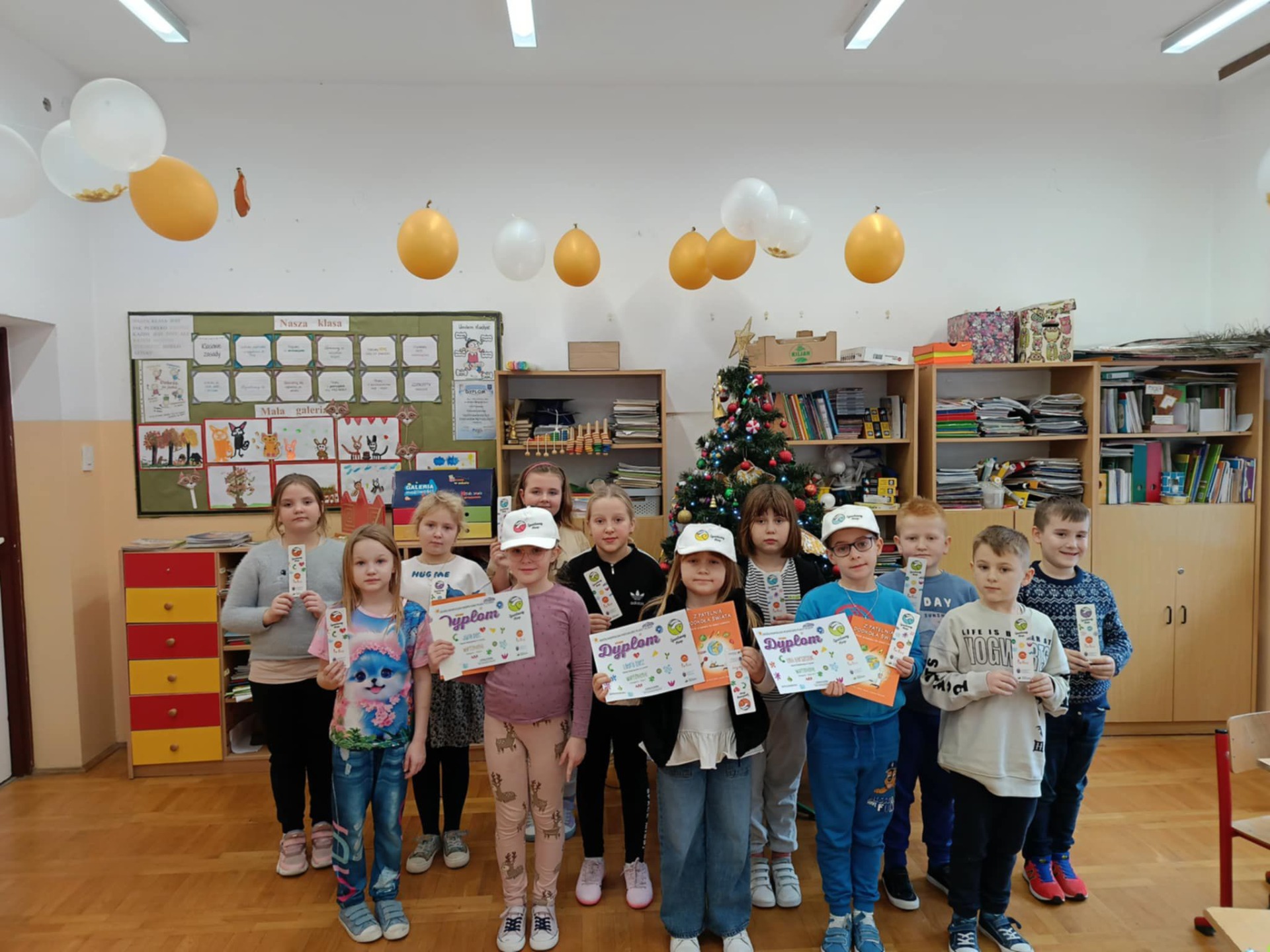 Uczniowie SP Leszno