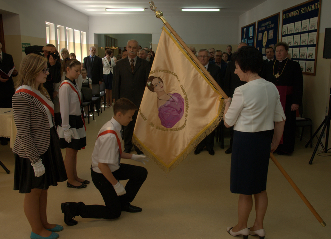 Tutaj powinien być opis obrazka