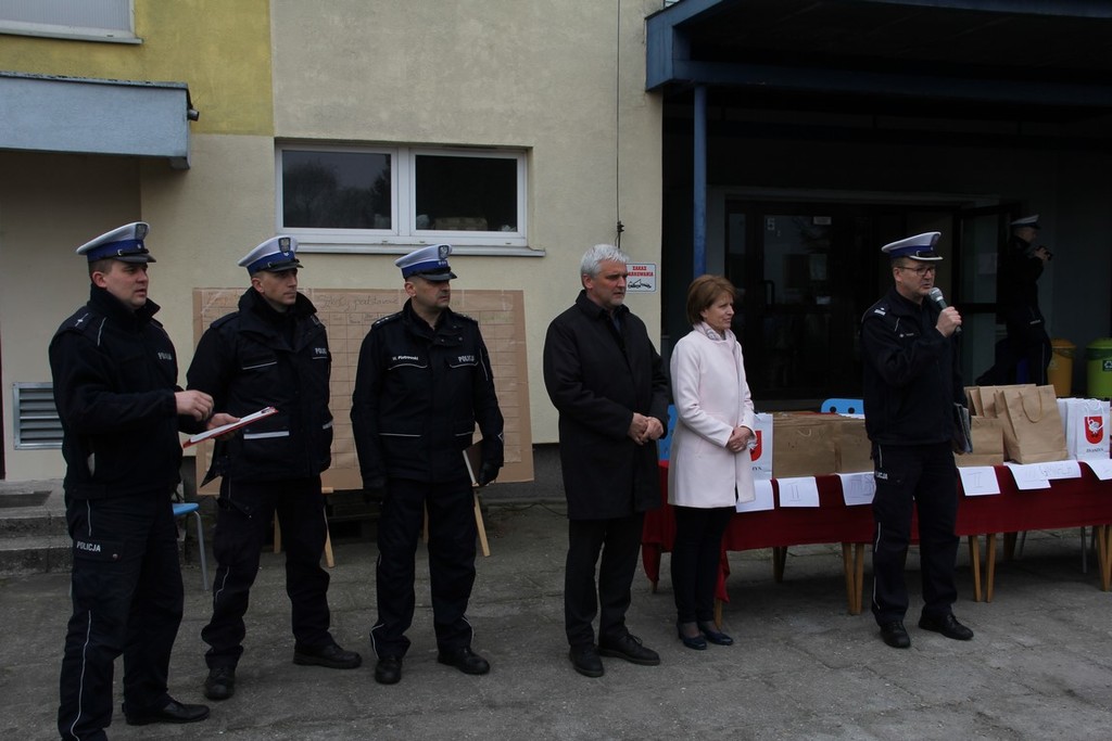 Tutaj powinien być opis obrazka