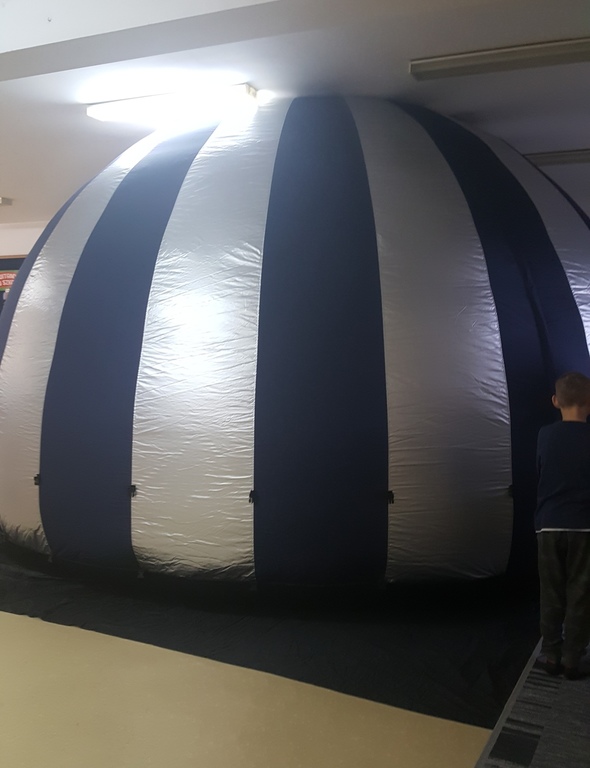 Tutaj powinien być opis obrazka