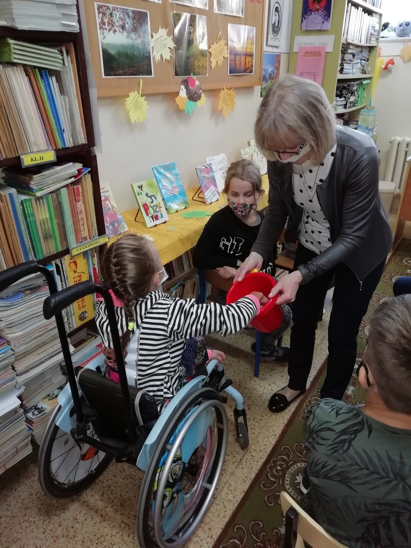 Tutaj powinien być opis obrazka