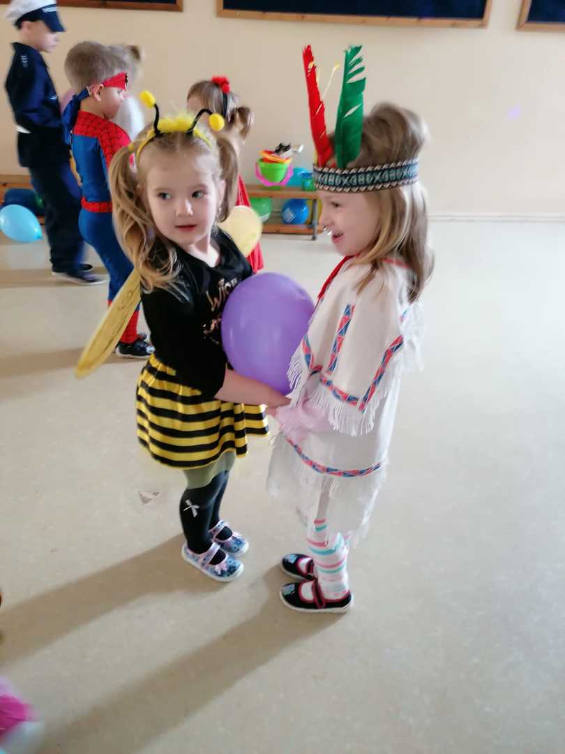 Tutaj powinien być opis obrazka