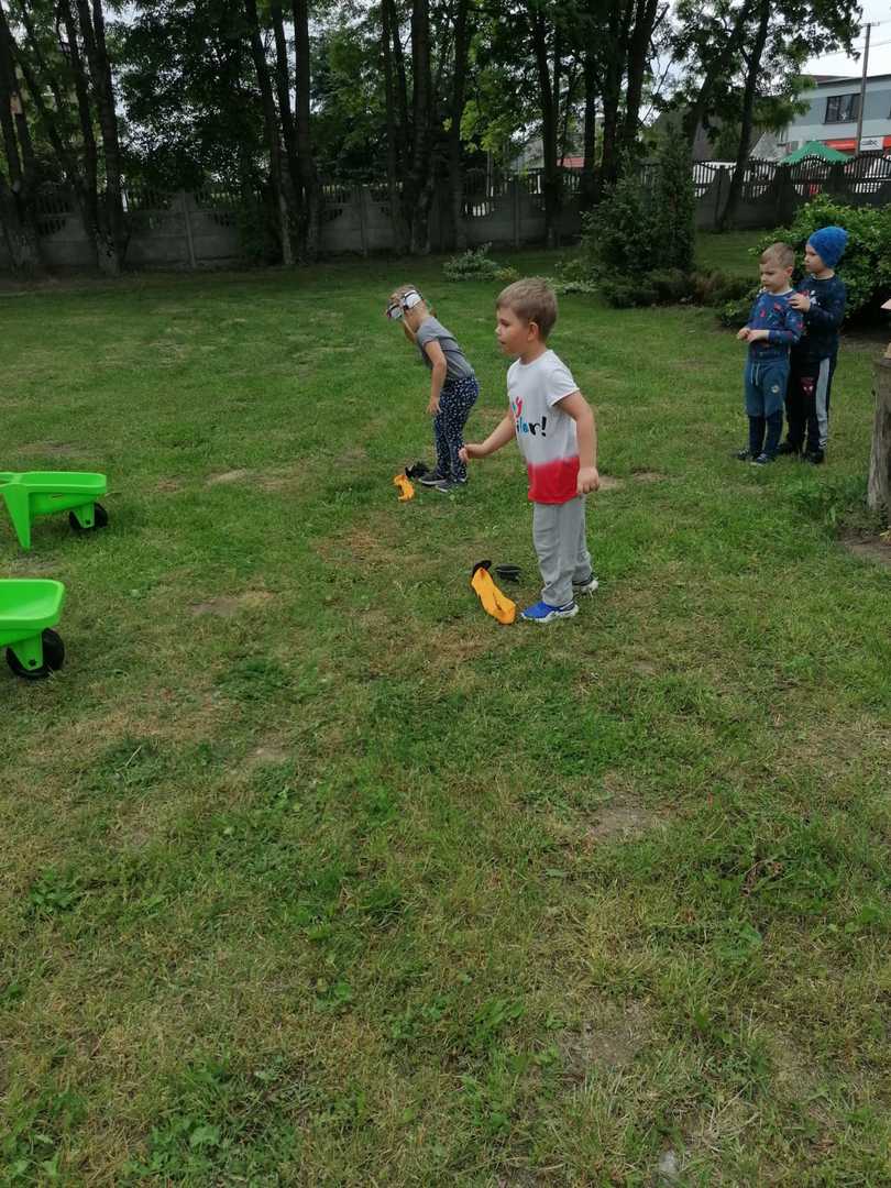 Tutaj powinien być opis obrazka