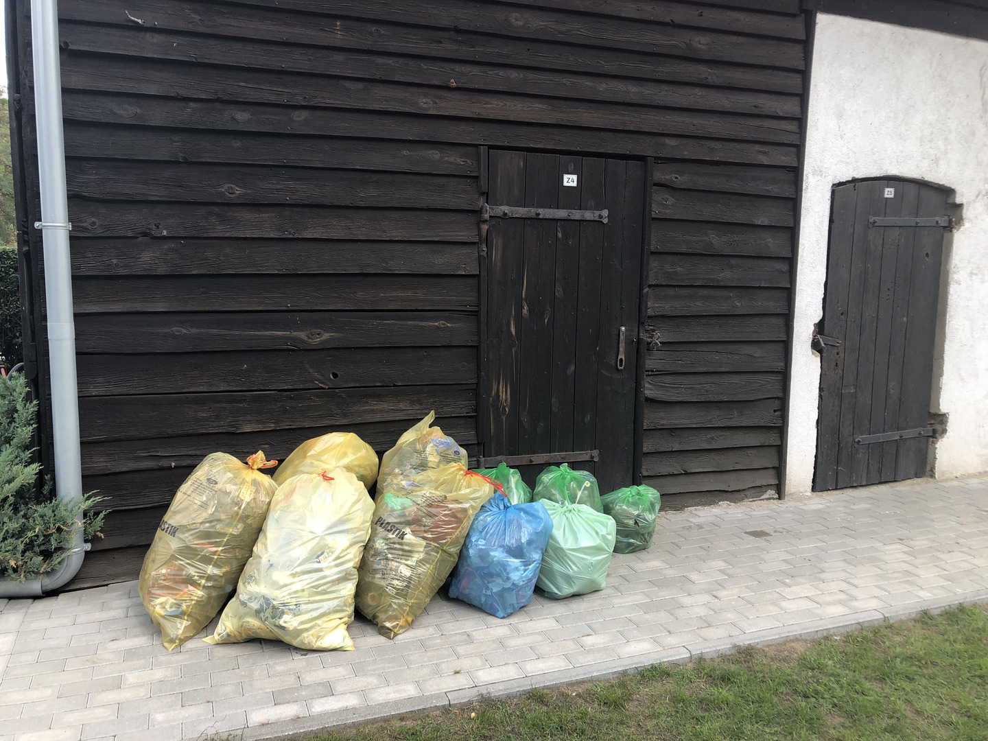 Tutaj powinien być opis obrazka