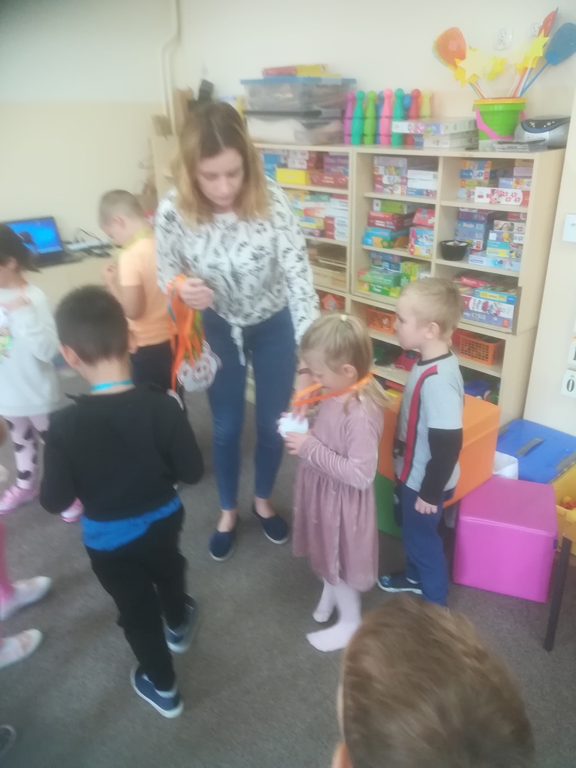 Tutaj powinien być opis obrazka