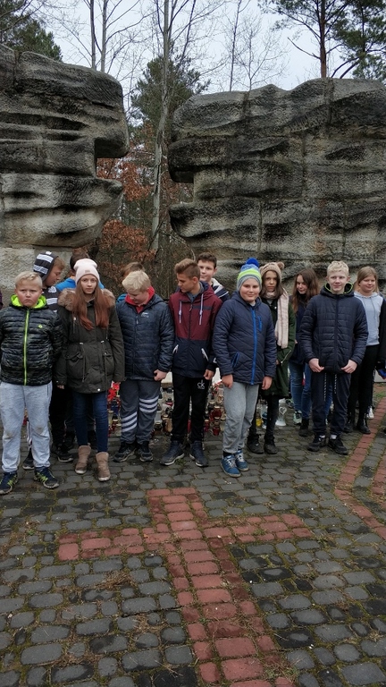 Tutaj powinien być opis obrazka