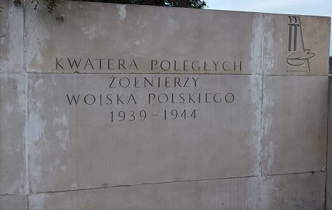 Tutaj powinien być opis obrazka