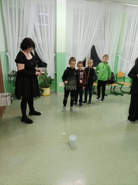 Tutaj powinien być opis obrazka