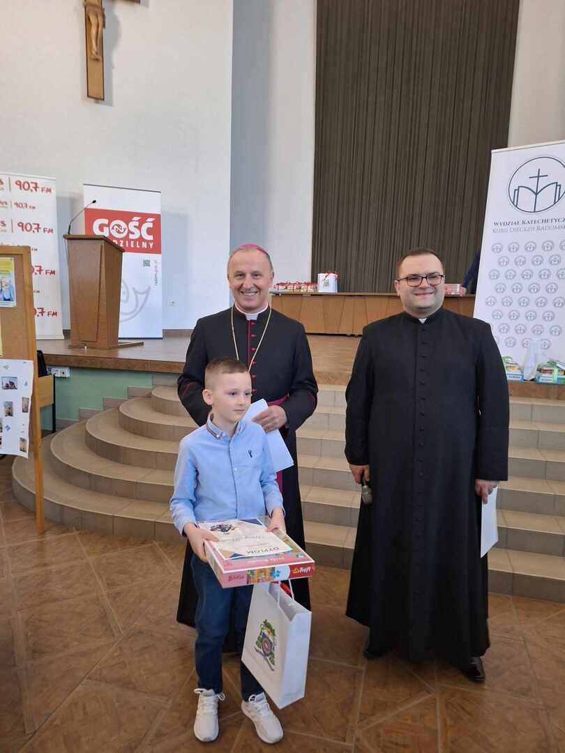 Tutaj powinien być opis obrazka