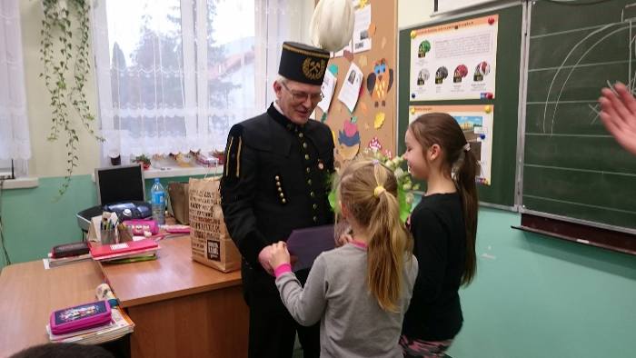 Tutaj powinien być opis obrazka