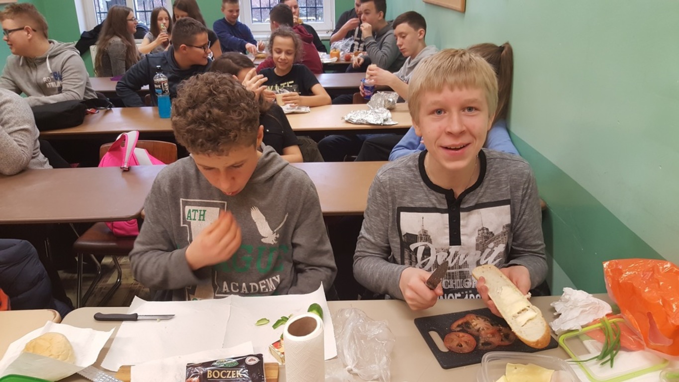 Tutaj powinien być opis obrazka