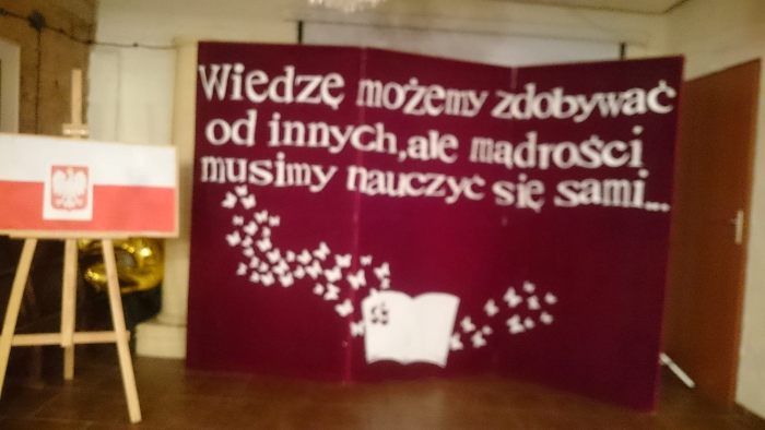 Tutaj powinien być opis obrazka