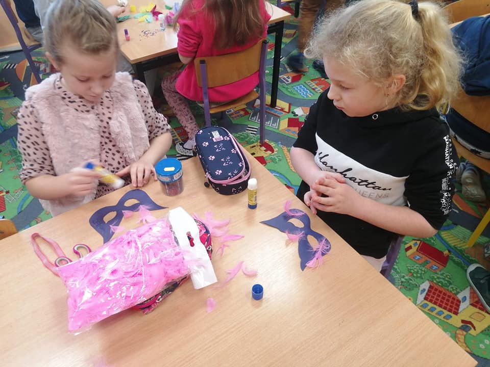 Tutaj powinien być opis obrazka