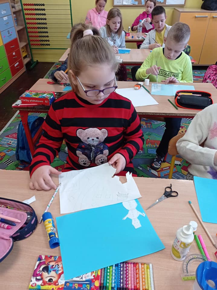 Tutaj powinien być opis obrazka