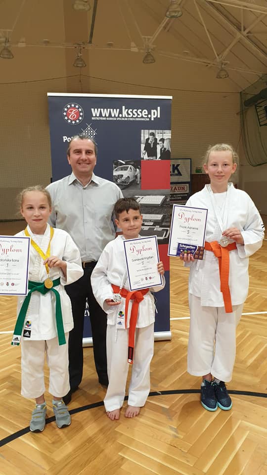 Tutaj powinien być opis obrazka