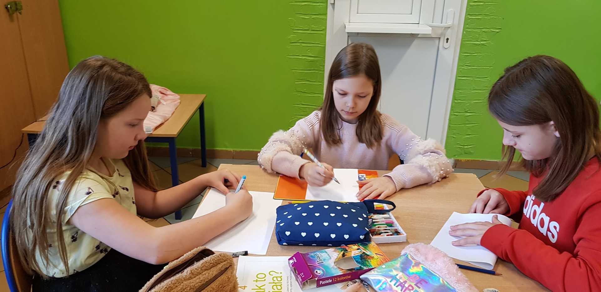 Tutaj powinien być opis obrazka