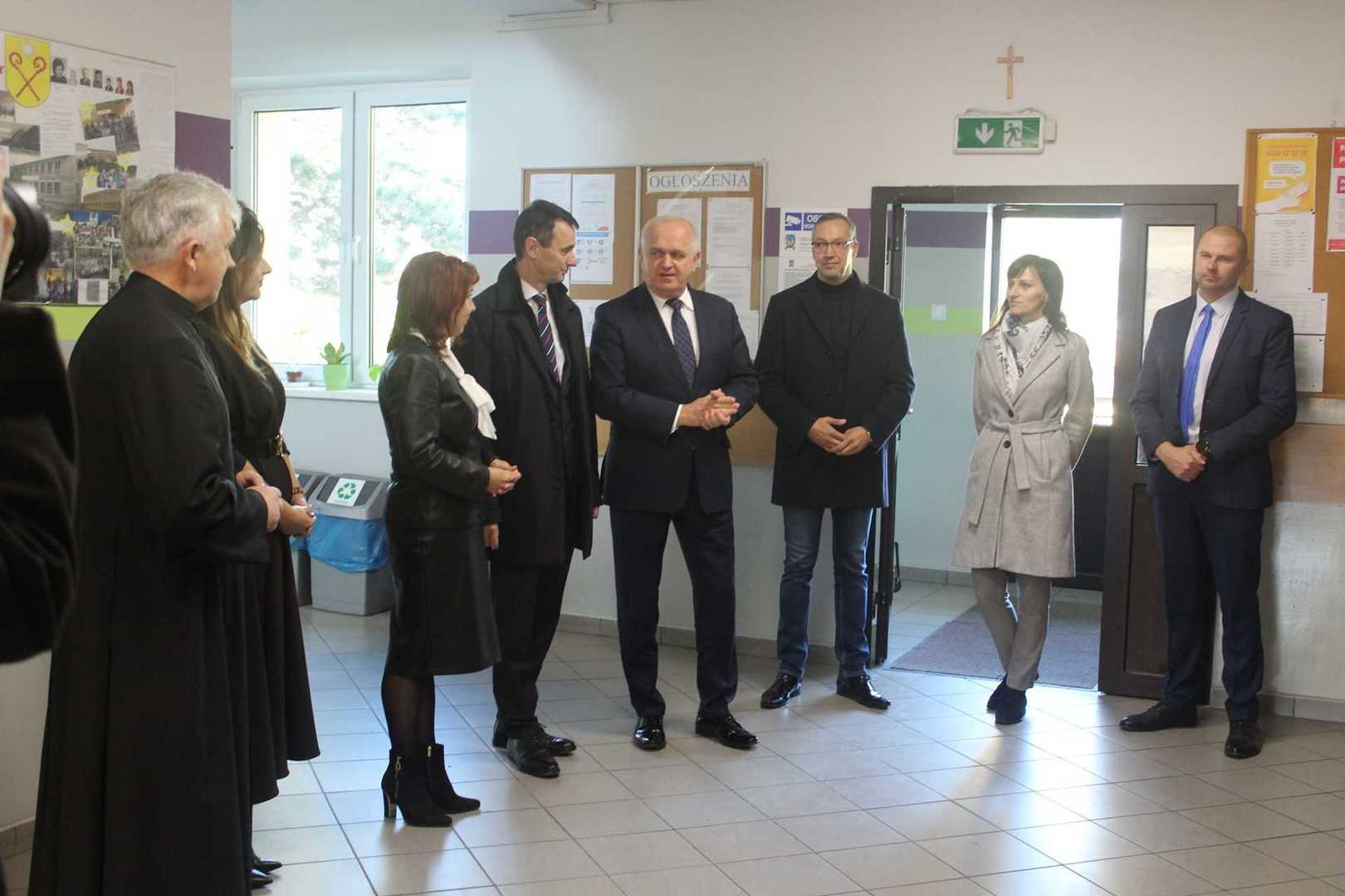 Tutaj powinien być opis obrazka